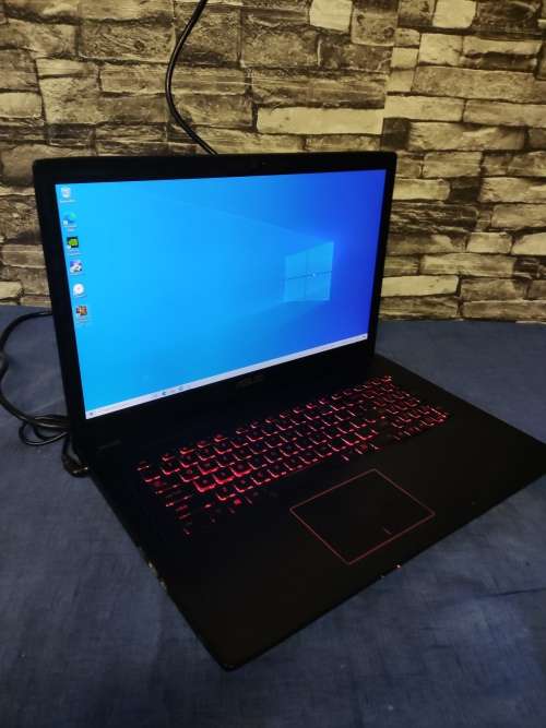 **Gaming Laptop**Asus FX753V**i7 7700HQ**16GB DDR4**GTX1050m 4GB**SSD+HDD**17 inch Full HD Screen