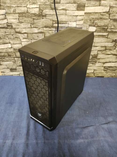 AMD Gaming PC**CVN X570 Gaming Frozen V14**AMD Ryzen 5 2400G**RX Vega 11 2GB Graphics**8GB DDR4 Ram