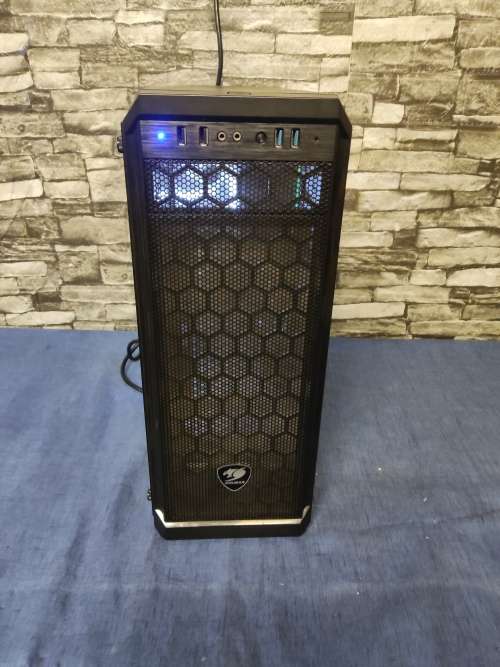 AMD Gaming PC**CVN X570 Gaming Frozen V14**AMD Ryzen 5 2400G**RX Vega 11 2GB Graphics**8GB DDR4 Ram