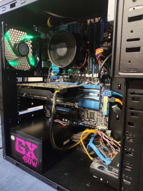 CoolerMaster Gaming PC**i5 Quad Core**GTX1060 Graphics Card**8GB DDR3 Ram**ASUS GAMING Board