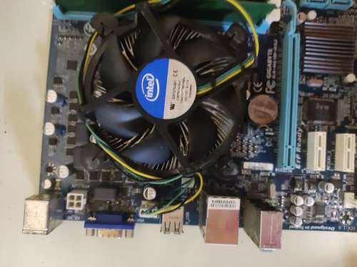 Intel Core i5 2400 Quad Core Motherboard Combo**Gigabyte H61 MotherBoard**8GB DDR3 Ram**CPU Cooler