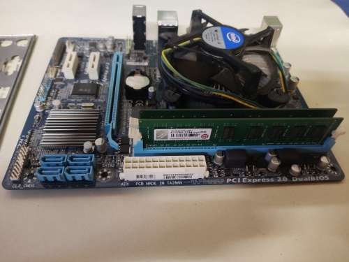 Intel Core i5 2400 Quad Core Motherboard Combo**Gigabyte H61 MotherBoard**8GB DDR3 Ram**CPU Cooler