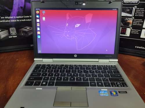 HP Elitebook 2560p Intel Core i5**4GB ram**OS Ubuntu**OS running from usb**160GB HDD**No DVD rom**