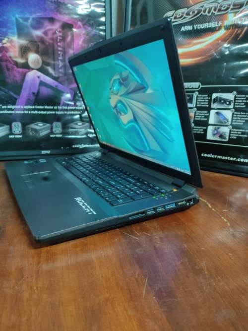 **Huge 17inch Gaming Laptop**Clevo W370ET Gaming Laptop**Quad Core i7**2GB GTX Graphics card**