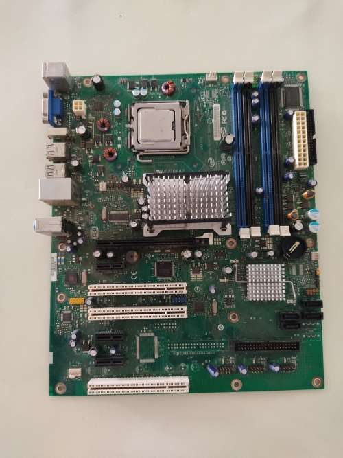 Intel Motherboard LGA775 with Intel Core 2 Duo E5300 CPU**No Display**
