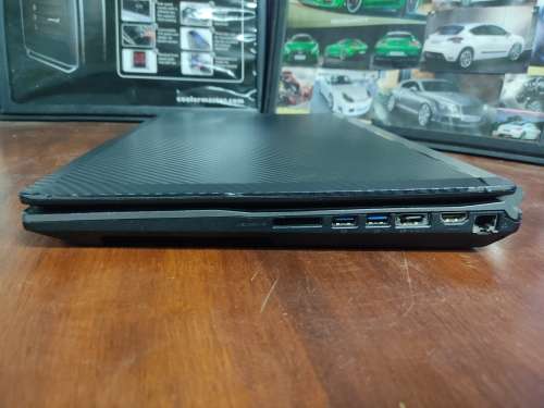 17 Inch Gaming Beast**Quad Core i7**GTX860m 2GB Graphics card**8GB Ram**500GB HDD**Read the ADD