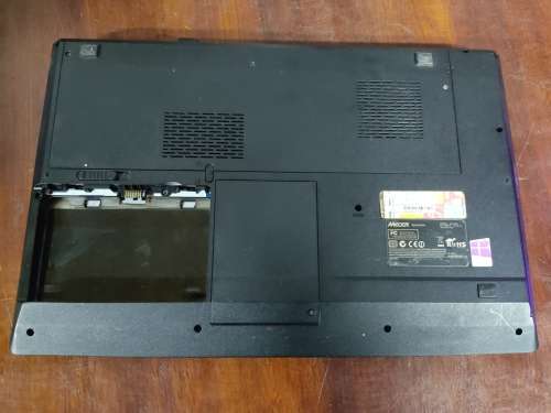 17 Inch Gaming Beast**Quad Core i7**GTX860m 2GB Graphics card**8GB Ram**500GB HDD**Read the ADD