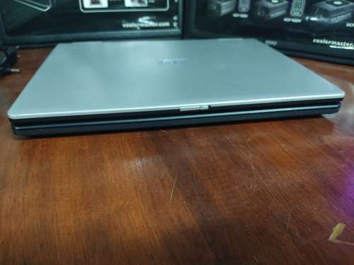 Siemens Amilo Intel Celeron Laptop**500GB**2GB Ram**Windows 7 Ultimate**