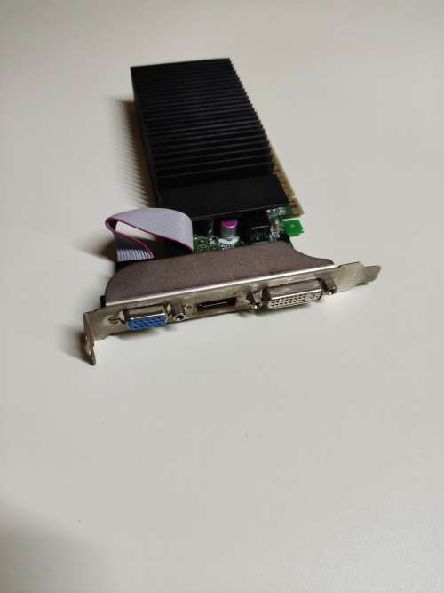 Nvidia Geforce GT210 1GB DDR3 Graphics Card working perfectly