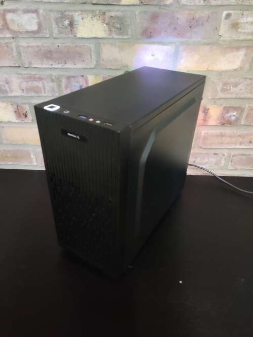 **Gaming PC**Intel Core i7 Quad Core**GTX750 ti**8GB Ram**256GB SSD**MSI Gaming Motherboard