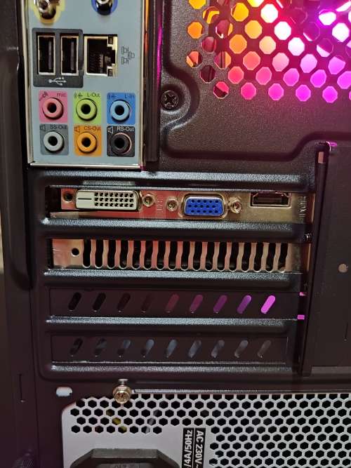 **Gaming PC**Intel Core i7 Quad Core**GTX750 ti**8GB Ram**256GB SSD**MSI Gaming Motherboard