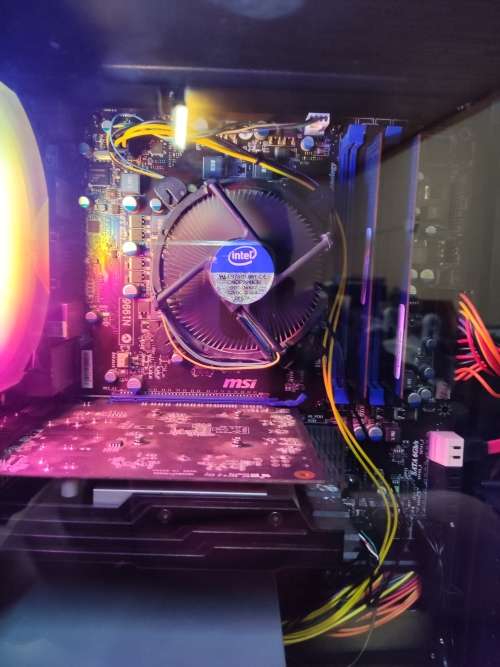 **Gaming PC**Intel Core i7 Quad Core**GTX750 ti**8GB Ram**256GB SSD**MSI Gaming Motherboard