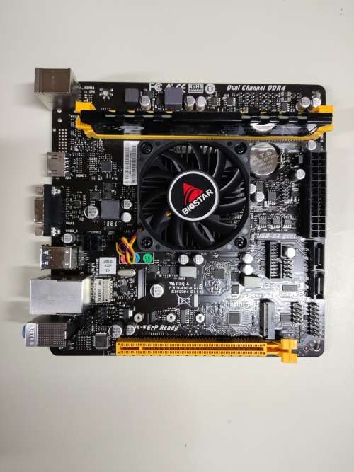 AMD FX8800 Quad Core CPU**Biostar A10N-8800E ITX**Radeon R7 Graphics**4GB DDR4 Ram