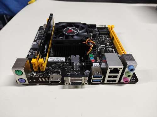 AMD FX8800 Quad Core CPU**Biostar A10N-8800E ITX**Radeon R7 Graphics**4GB DDR4 Ram