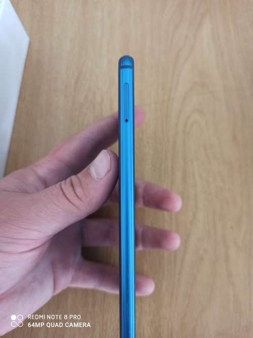 Huawei P20 lite ***Boxed*** Almost like new ***Free Gift*** No Reserve