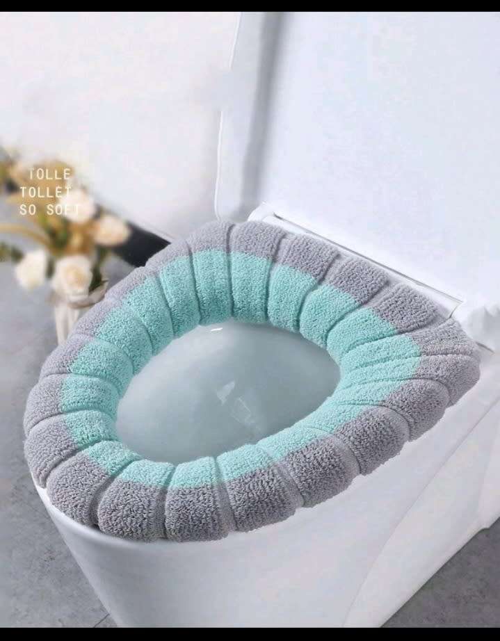 ***Toilet cover for winter***