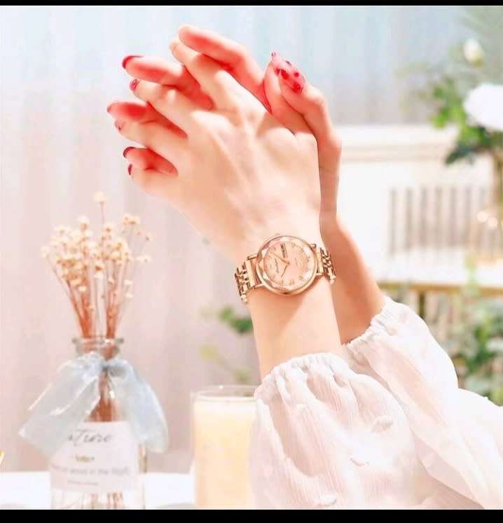 Ladies` Poedagar watch