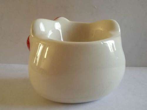 "Hello Kitty" Ornament (a)