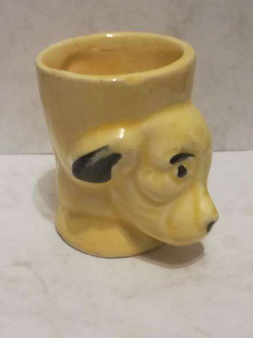 Vintage Royal Art Potteries Longton   -   Yellow Dog Egg  Holder