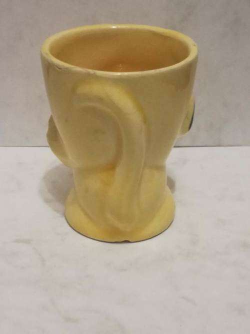 Vintage Royal Art Potteries Longton   -   Yellow Dog Egg  Holder