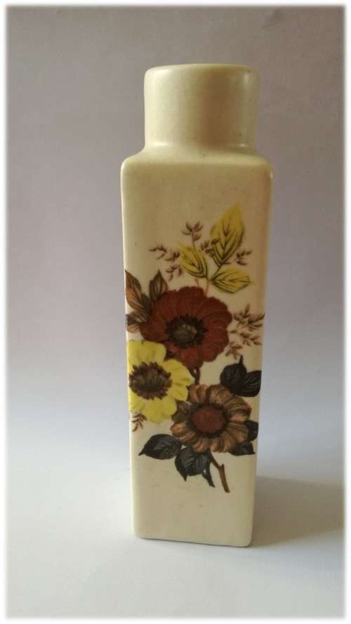 Flower Vase  -  Crescent Potteries - Smooth texture