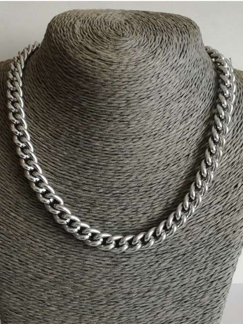 Silver Tone Necklace