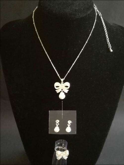 3 Piece - Ribbon - Silver tone with faux pearl and diamanté