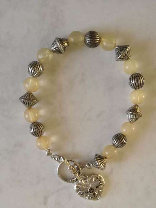 Beige and Copper Tone Bracelet with pendant