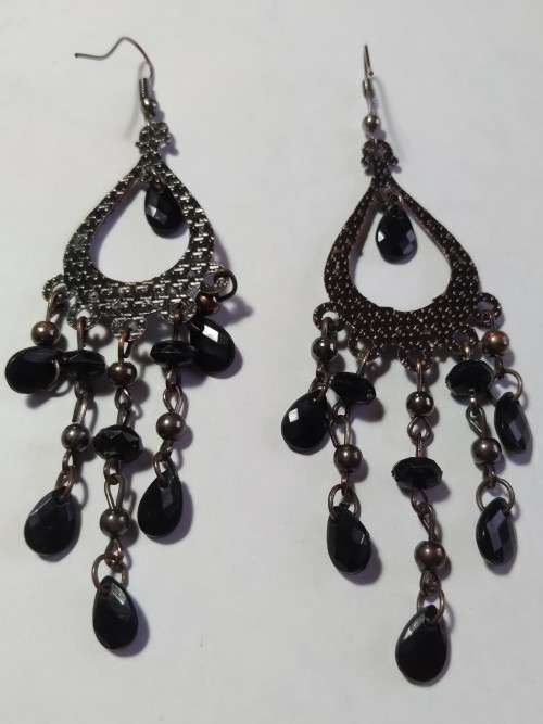 Tear drop dangle earrings