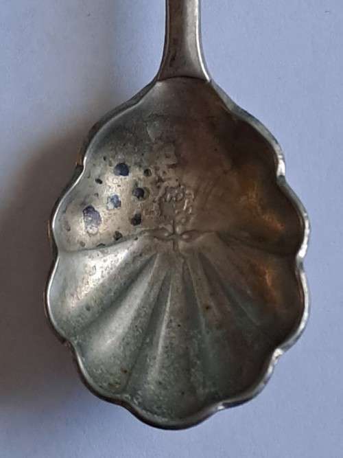 Vintage souvenir spoon -Blank plaque -  Flower indent -  Perfection silver plated - New Zealand