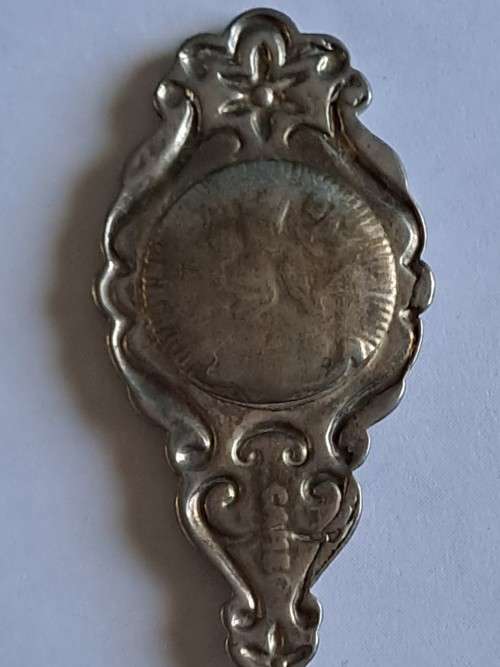 Vintage souvenir spoon -Blank plaque -  Flower indent -  Perfection silver plated - New Zealand