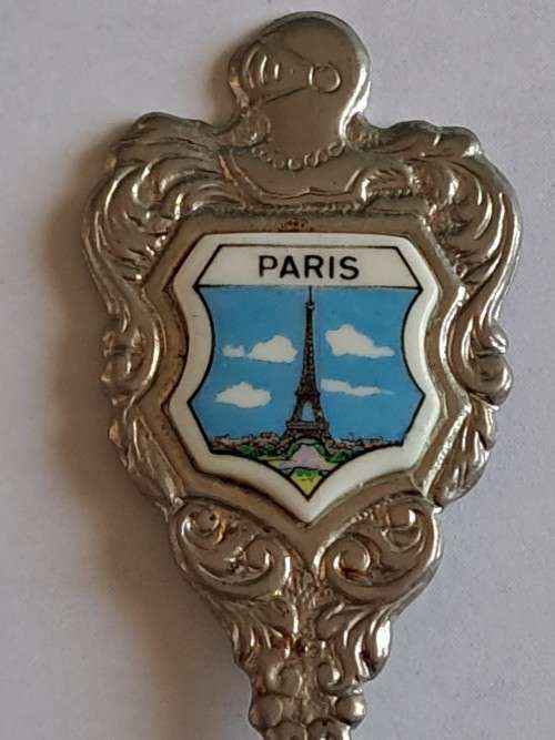 Vintage souvenir spoon -Paris