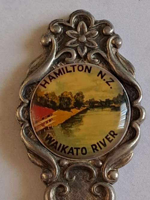 Vintage souvenir spoon -Hamilton N.Z Waikato River -  Perfection silver plated  - New Zealand