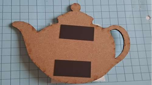 Tea pot magnet with 2 `decorative` teabags attached - `Keep Calm`