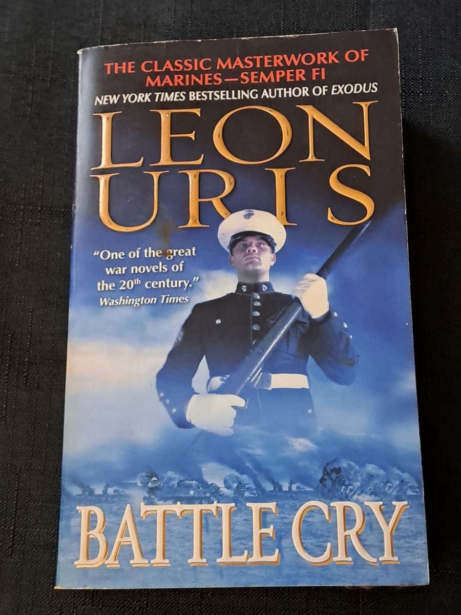 Leon Uris - Battle cry - paperback/softcover - pages  694