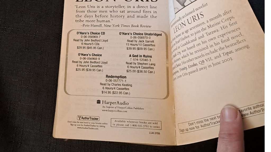 Leon Uris - Battle cry - paperback/softcover - pages  694