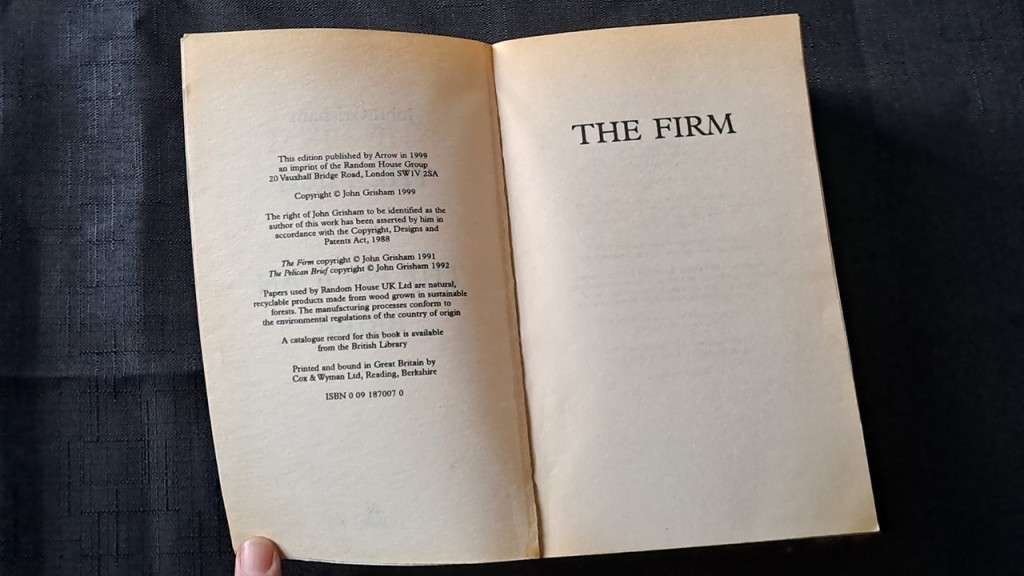 John Grisham - The Firm/The Pelican Brief  - Paperback/Softcover -  Pages 371   - As per photo`s