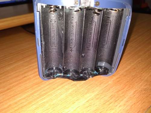 Fujifilm Instax 200 Instant Camera - To repair or for parts, battery compartment damaged