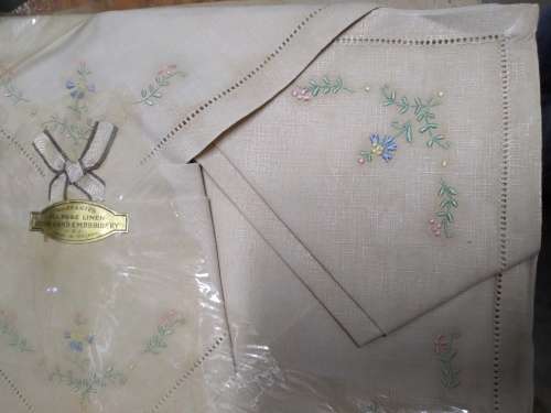 Warranted All Pure Linen Irish Hand Embroidery Napkins Set (6)