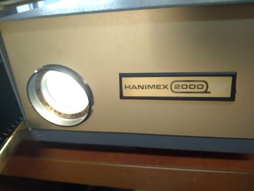 Hanimex La Ronde 35mm Slide Projector + Tripod Projection Screen