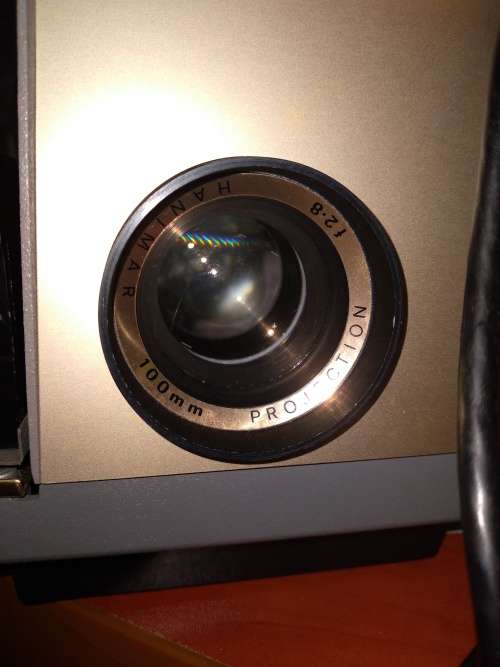 Hanimex La Ronde 35mm Slide Projector + Tripod Projection Screen