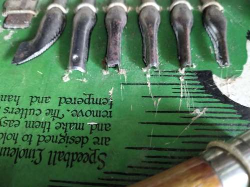 2-in-1 Linoleum Cutters Set: Speedball Assortment No.2 + William Mitchell`s Set (QC1066)