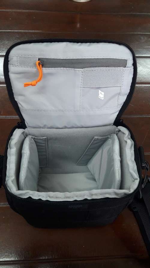 Lowepro Adventura SH140 Bag (QC0351)