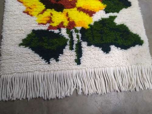 Hanging Tapestry Rug - Sunflower
