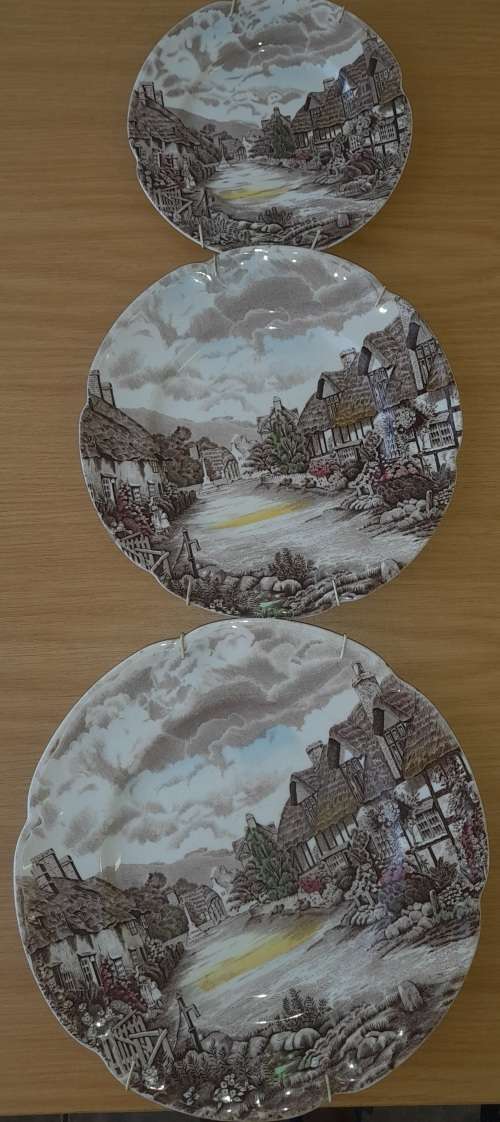Johnson Bro`s Olde English Countryside Porcelian Plates