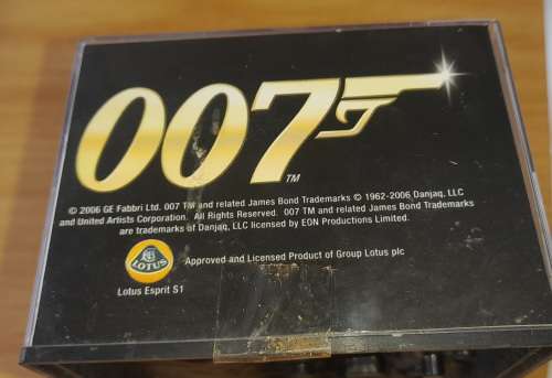 James Bond - 1/43 Lotus Esprit (The Spy Who Loved Me) (QC0222)