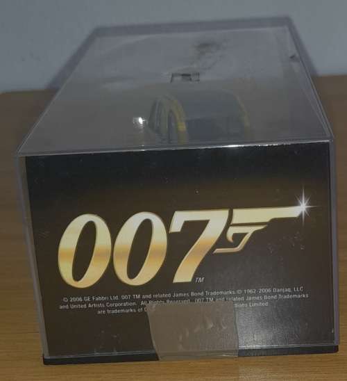 James Bond 007 Citroen 2 Cv Model Car (QC0223)