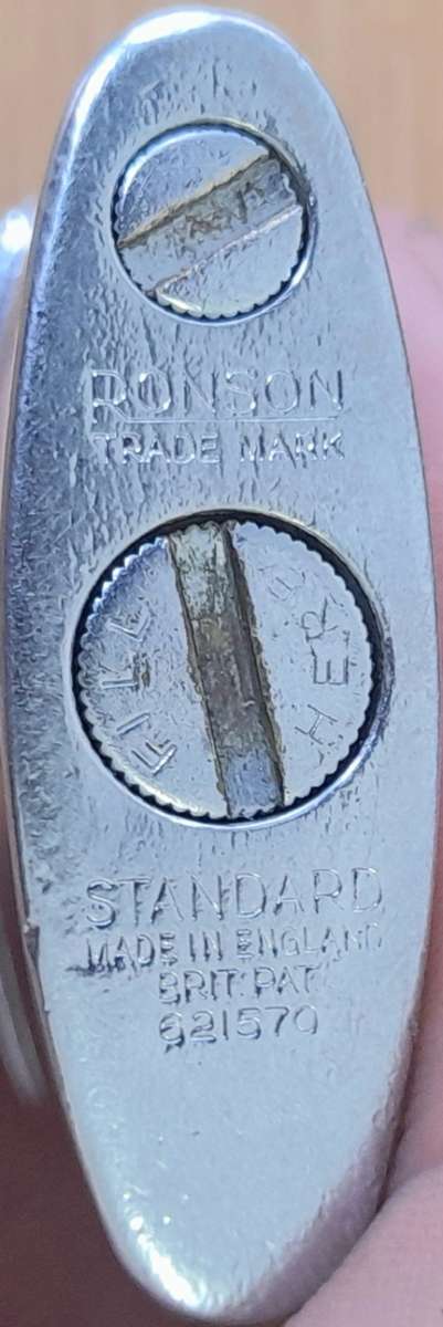 Vintage Ronson Standard Lighter