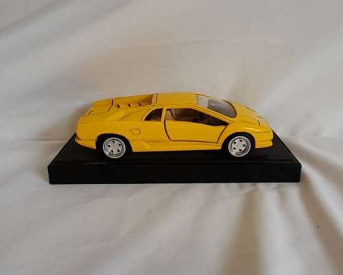 1990 Lamborghini Diablo Die Cast (QC0260)