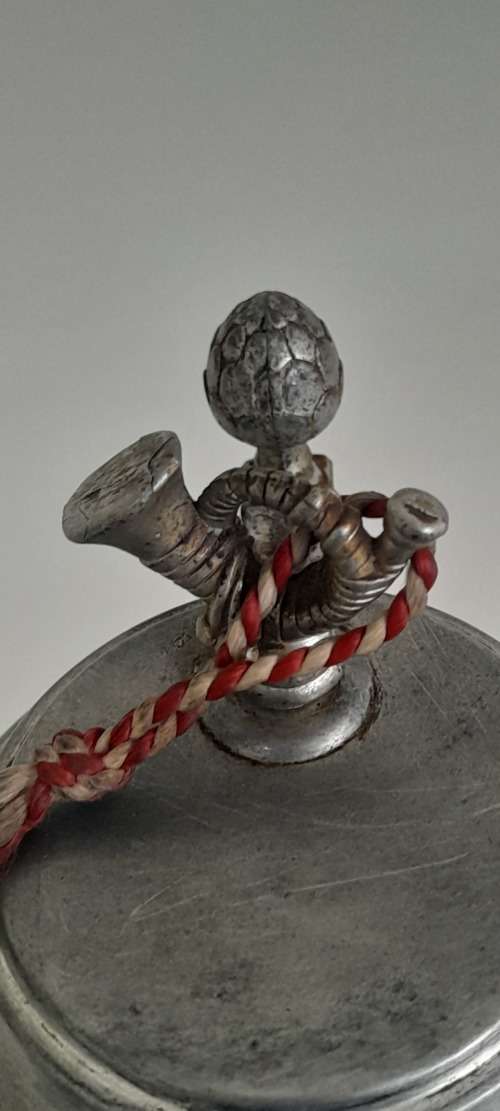 Rein-Zinn Musical BMF Stein White Milk Glass